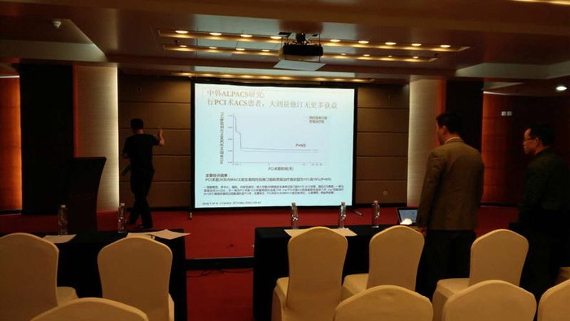 选择售后服务代理加盟时，首先要关注加盟品牌的实力。可以从以下几个方面进行考察：